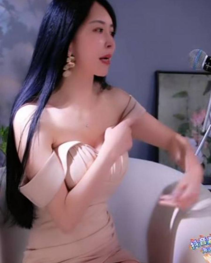 femmes asiatiques massage dela prostate — photo 1