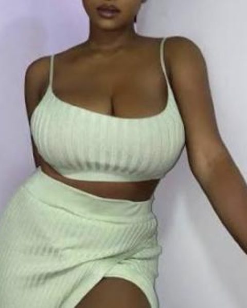 La belle fille africaine — escort Orléans